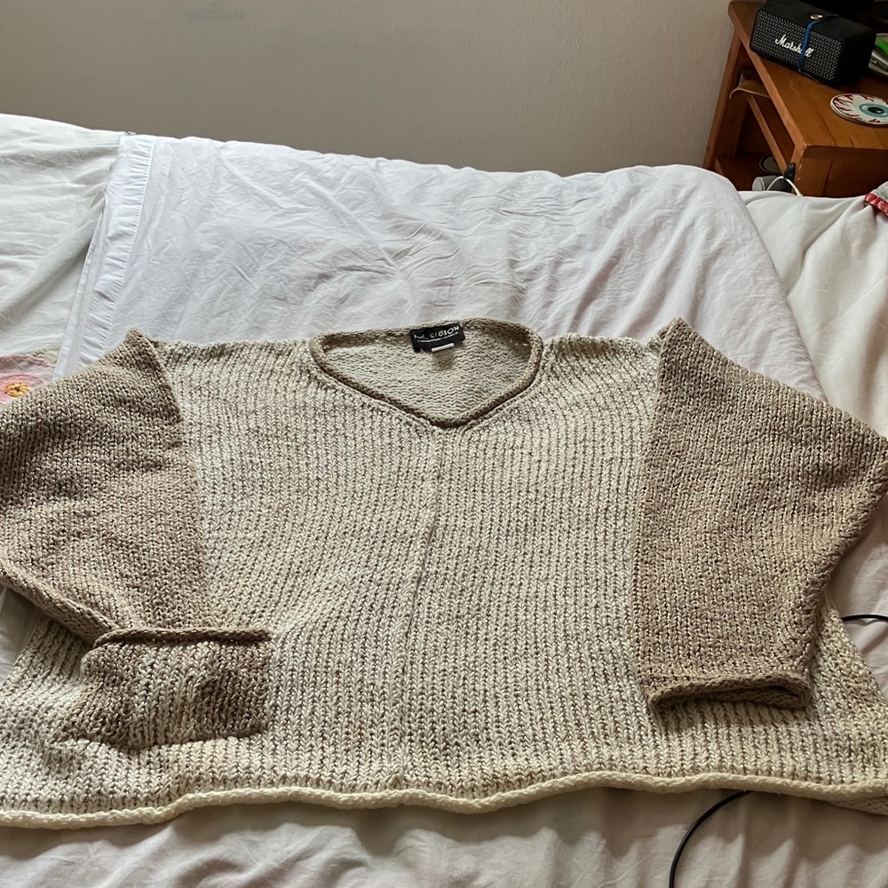 Cozy V-Neck Sweater in Cream and Tan